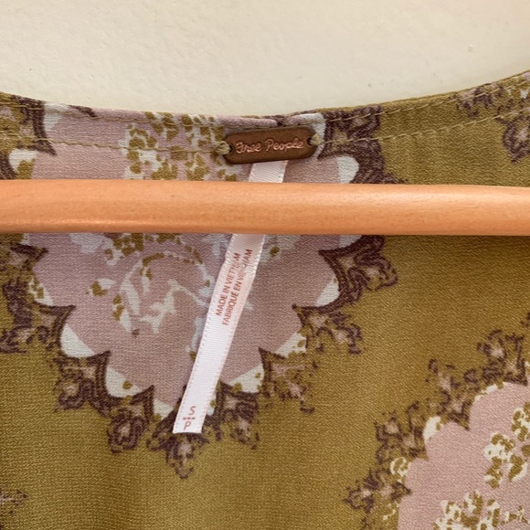 Free People Cowling Around Floral Printed Blouse - Picture 4 of 7